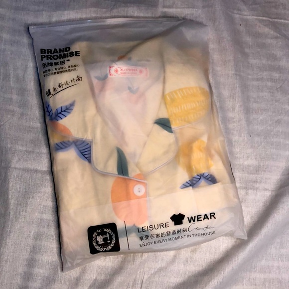 ❌SORRY NOT AVAILABLE ❌ Light Yellow Night Suit for lady Chine Trade, - Picture 3 of 8